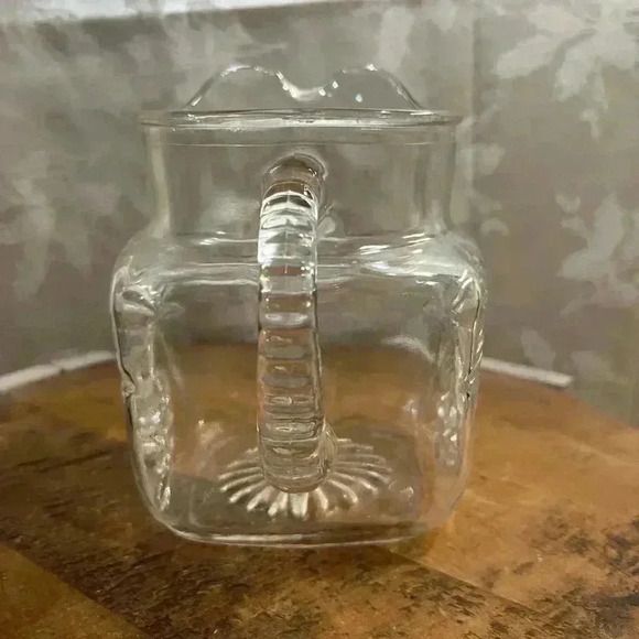 Anchor Hocking Depression Glass  40 Ounce Pitcher - Picture 7 of 8